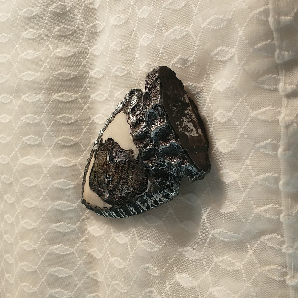 Arrowhead w/ Buffalo Engraving - Resin Fill - *D3 - Picture 3 of 3